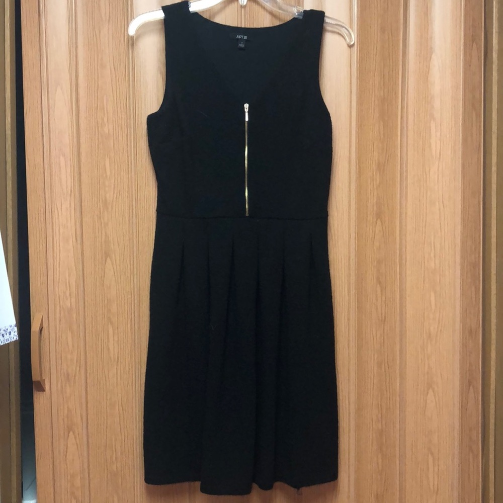 Apt 9 black dress with pockets